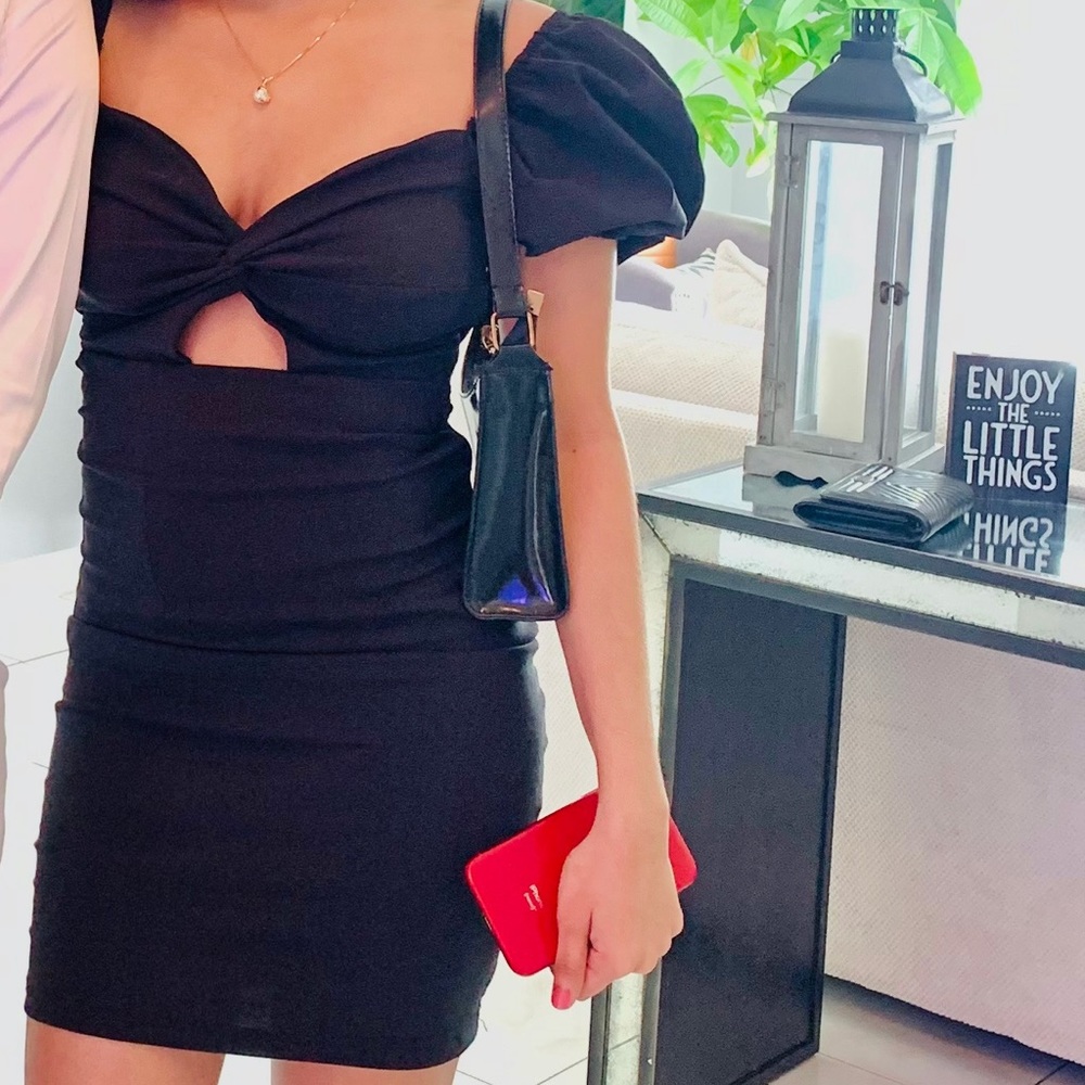 Pretty little thing mini black dress 🖤